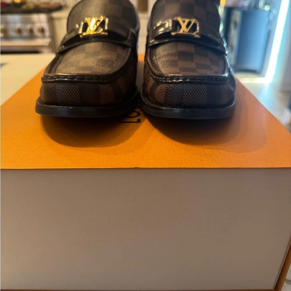 Men's Louis Vuitton Loafers - Picture 3 of 10